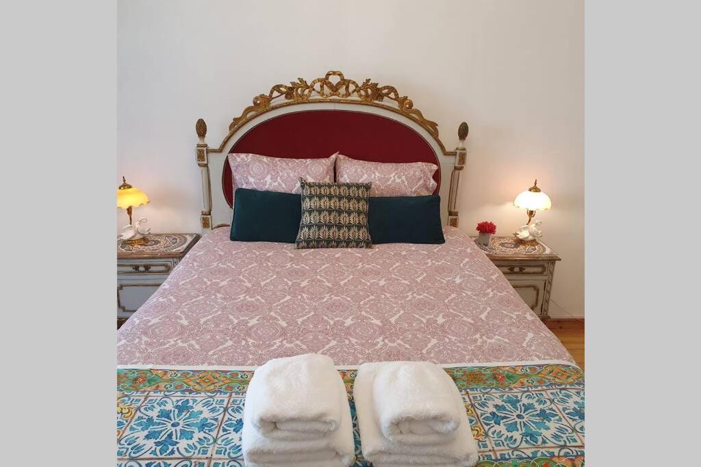 Charming Clerigos Studio Porto Bagian luar foto